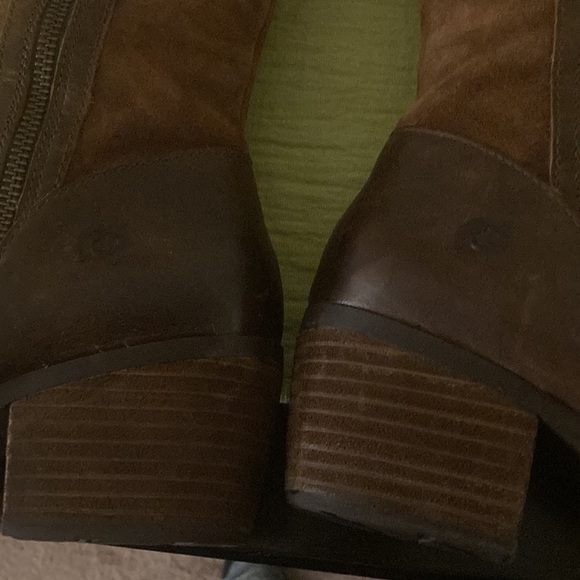 Born Uchee Leather and Suede Boots - 9 - Picture 7 of 8